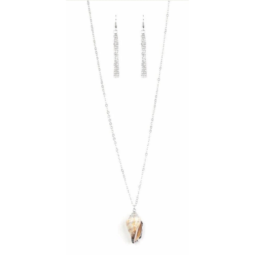 Breaking Out Of My Shell Silver Paparazzi Necklace NEW